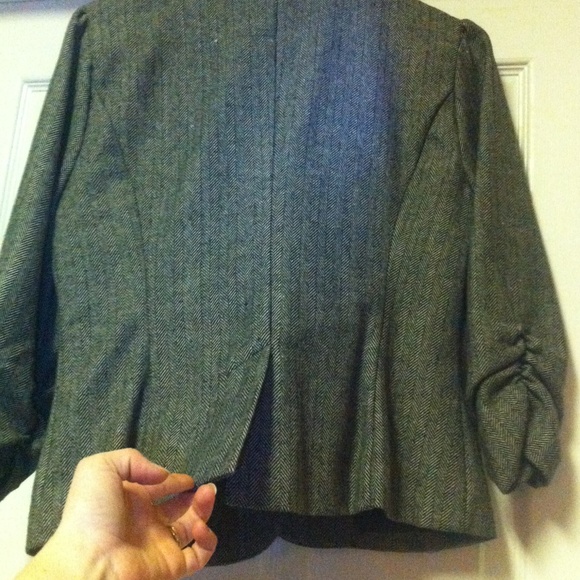 Blazer - Picture 4 of 4