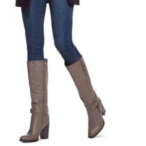 WIDE CALF GREY HEELED BOOTS SZ 8.5