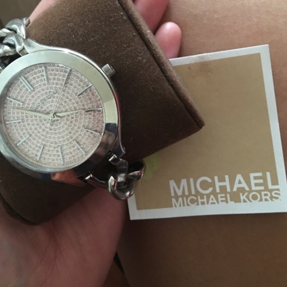 Michael kors watch ( BRAND NEW ) ! main image 4