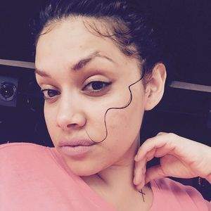 Meet your Posher, Jessenia