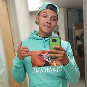 Meet your Posher, Alex