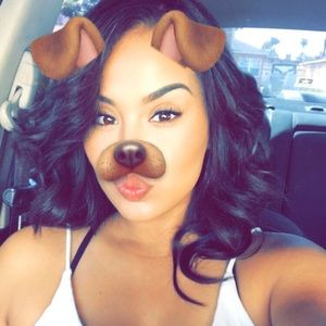 Meet your Posher, Angie