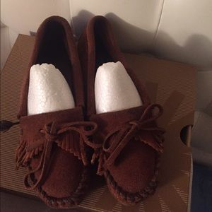 Minnetonka brown moccasins