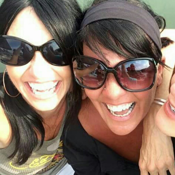 Meet your Posher, Rebecca - Picture 4 of 4