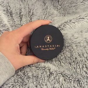 Anastasia Beverly Hills highlight