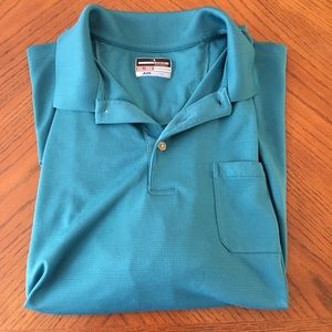 Men's air flow performance shirt. Real/green.