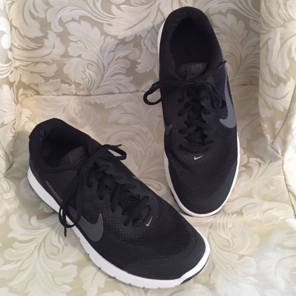 Black Nike Sneakers
