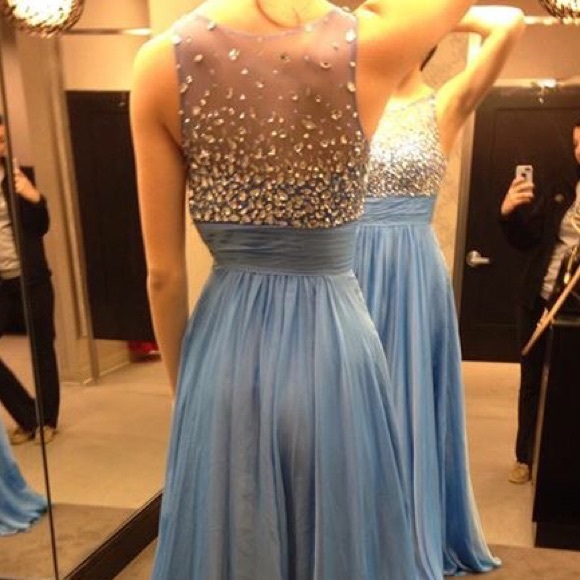 Sean Collection Prom Dress - Picture 3 of 4