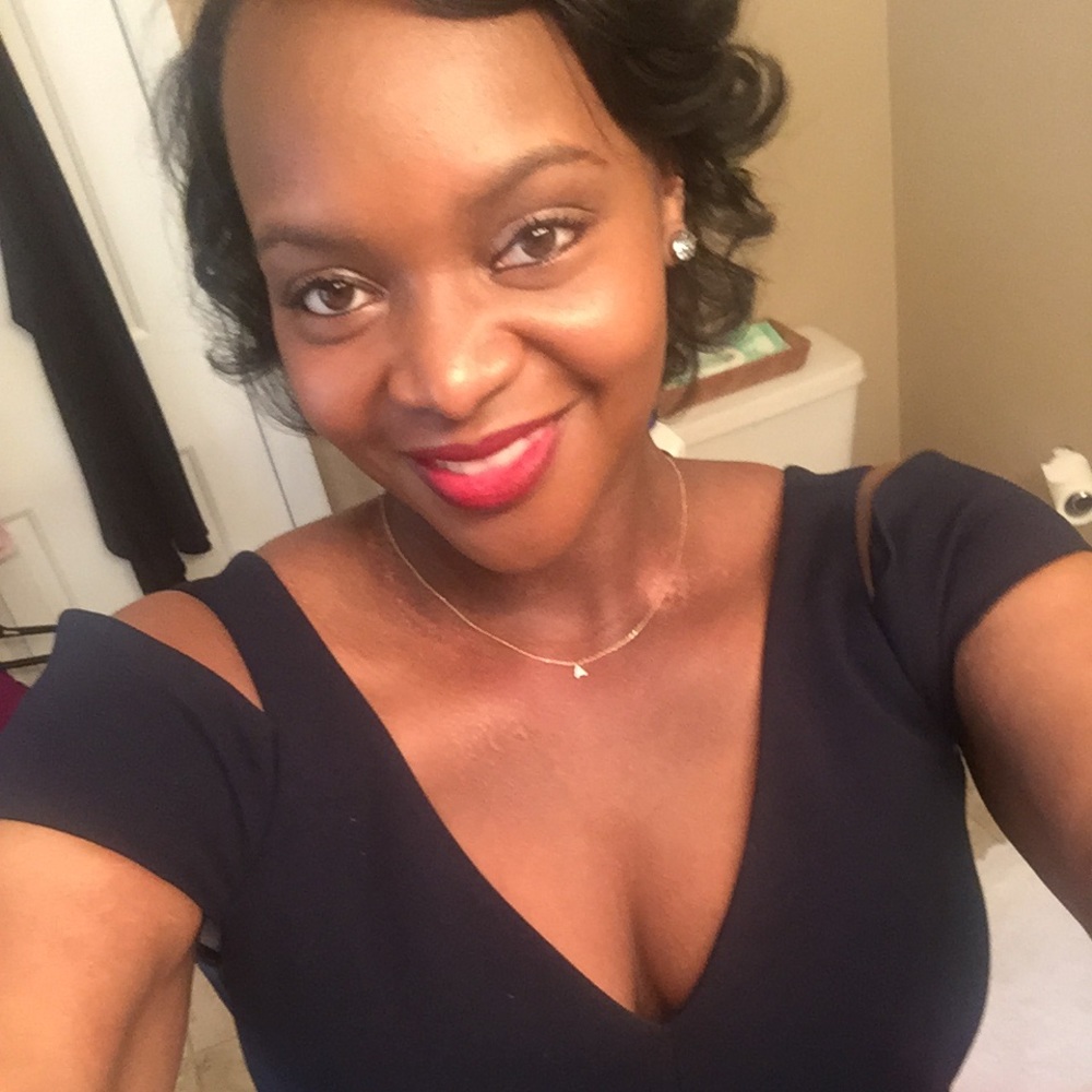 Meet your Posher, Alicia