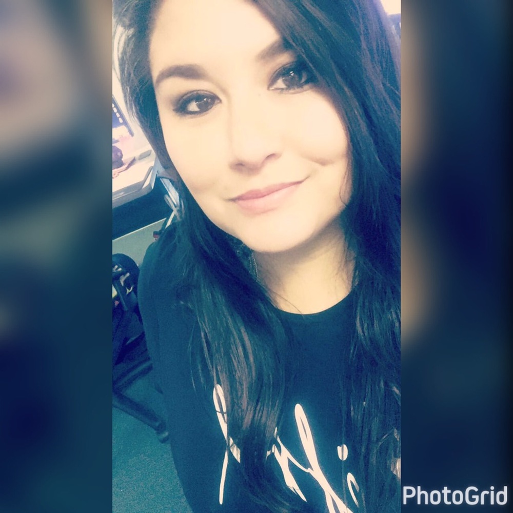 Meet your Posher, Cindy