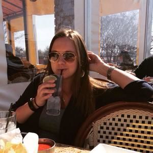 Meet your Posher, Lori