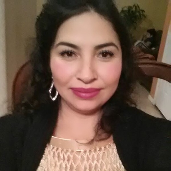 Meet your Posher, Jocelyn