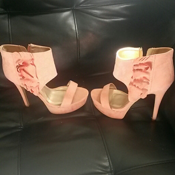 Shoes - Picture 3 of 3