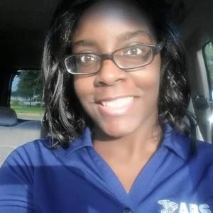 Meet your Posher, Leann