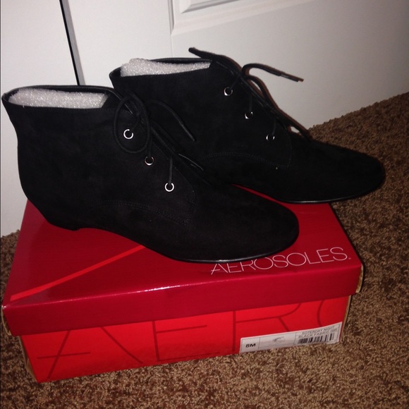 Aerosoles black bootie.  1 inch heel