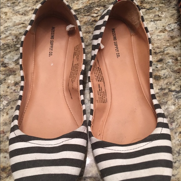 SOLDDDD!!! On other site!Never worn size 9