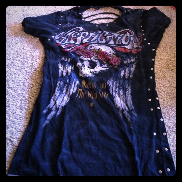 Affliction top size medium