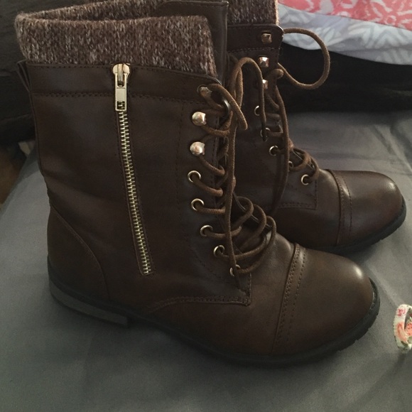 Combat boots with sewed in knitted stockings