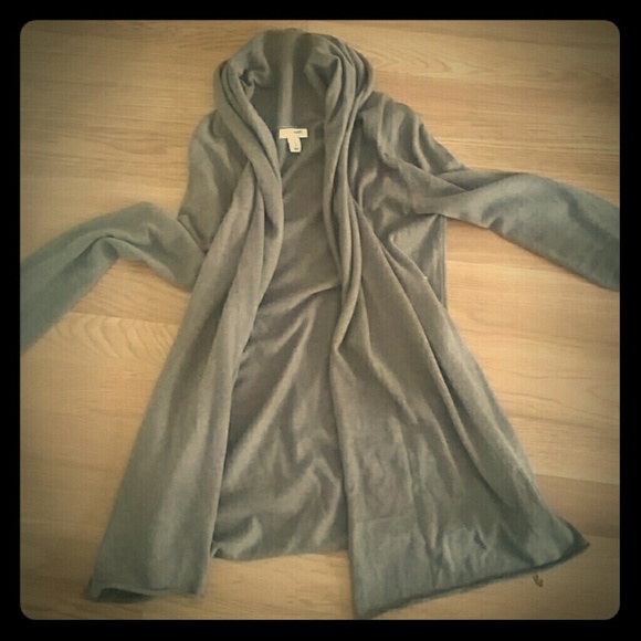 Long versatile sweater