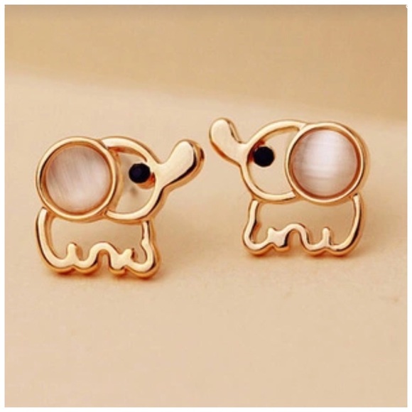 Jewelry - Gokd Plated Elephant Opal Earrings