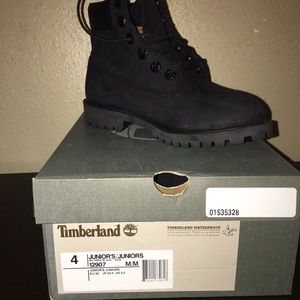 6 in Prem. Black Timberlands