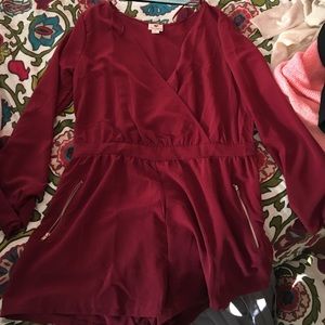 V neck romper maroon