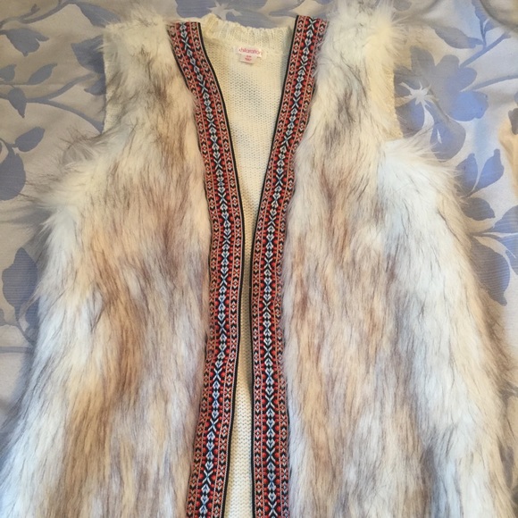 Fur sweater vest