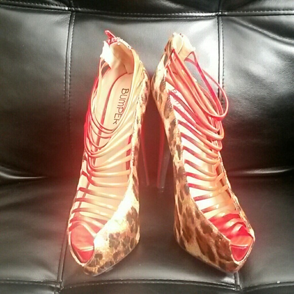 Shoes - Picture 3 of 3