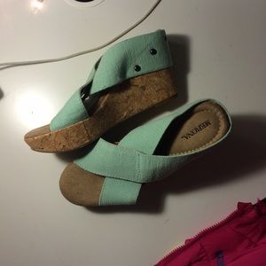 Teal cork wedge sandal heels size 7.5😍