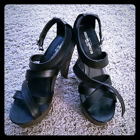 High heels! SOLD - Picture 1 of 4