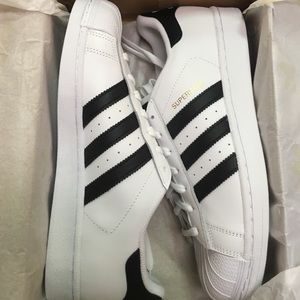 Adidas superstar