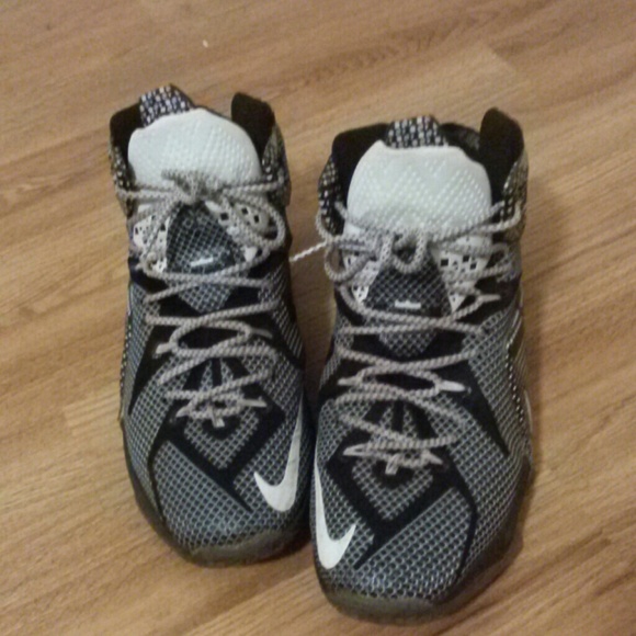 Lebron 12 bhm