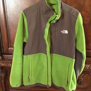 Green Denali north face. Women's large