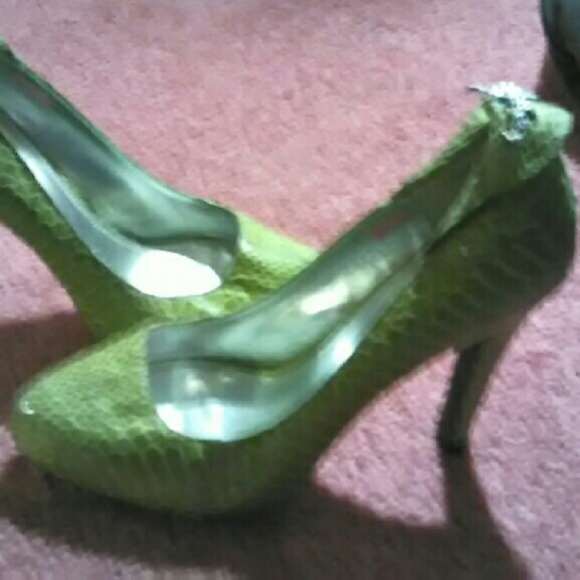 Baby what green heels