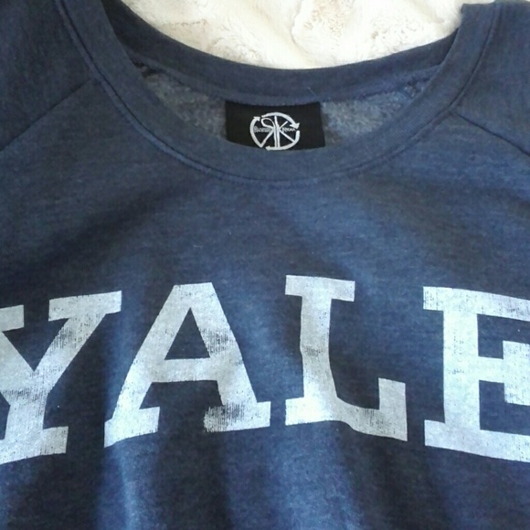 Nwot flash dance  loose fit Yale sweat shirt