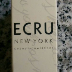 SOLD!! On EB ECRU New York Silk Nectar Serum New!