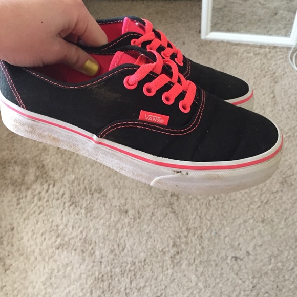 pink and black vans - Picture 2 of 3