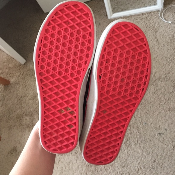 pink and black vans - Picture 3 of 3