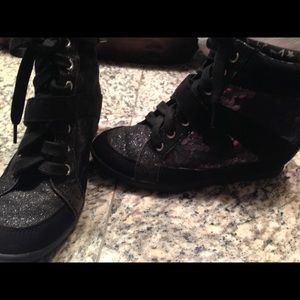 Justice black wedge girls shoe