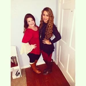 Meet your Posher, Kacey