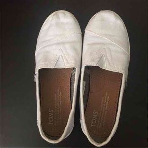 Girls Toms Size 1