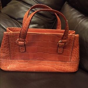 Small Tommy Hilfiger purse.