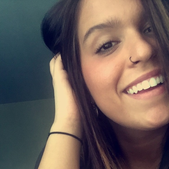 Meet your Posher, Alli