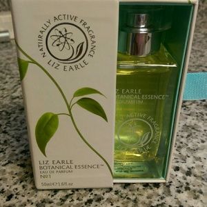 Liz Earle Botanical Essence eau de Parfum New!