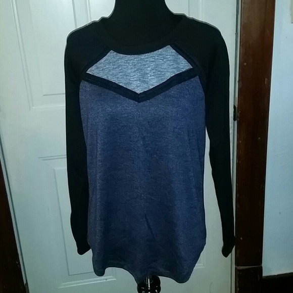 Lightweight sweater