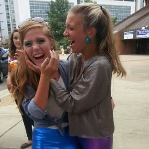 Meet your Posher, Isabel