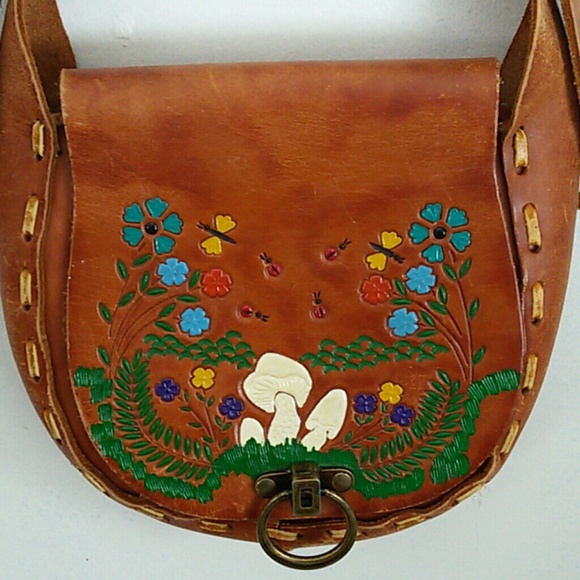 Handbags - 60s Tooled Leather Mushroom Purse