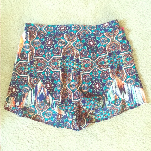 Boho chic summers shorts NWT