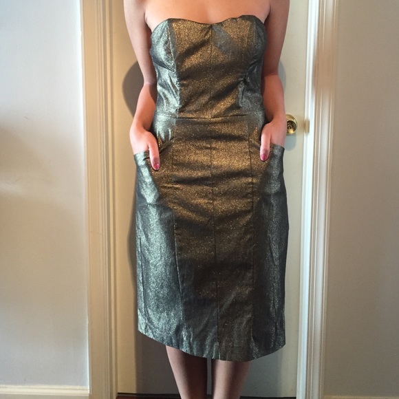 *HP* Gold Sparkly Cocktail Dress