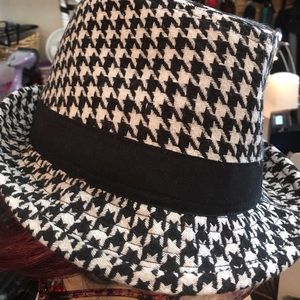 Houndstooth fedora